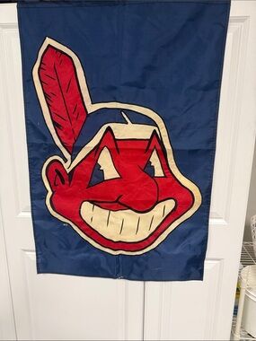 Cleveland Indians Large Vintage Retired
Chief Wahoo Logo Outdoor Garden Flag